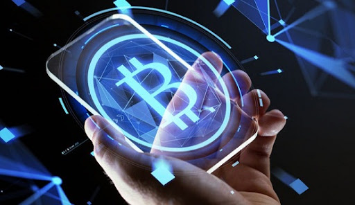 Как политика и экономика США влияют на рынок криптовалют